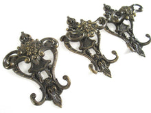UpperDutch:Wall hook,Set of 3 Antique Coat hooks, Wall hooks, Ornate Victorian style hooks, Brev made in Italy.