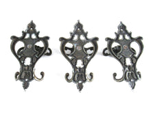 UpperDutch:Wall hook,Set of 3 Antique Coat hooks, Wall hooks, Ornate Victorian style hooks, Brev made in Italy.