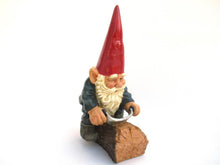 Garden Gnome after a design by Rien Poortvliet - David the Gnome - Working gnome. #837G965K1