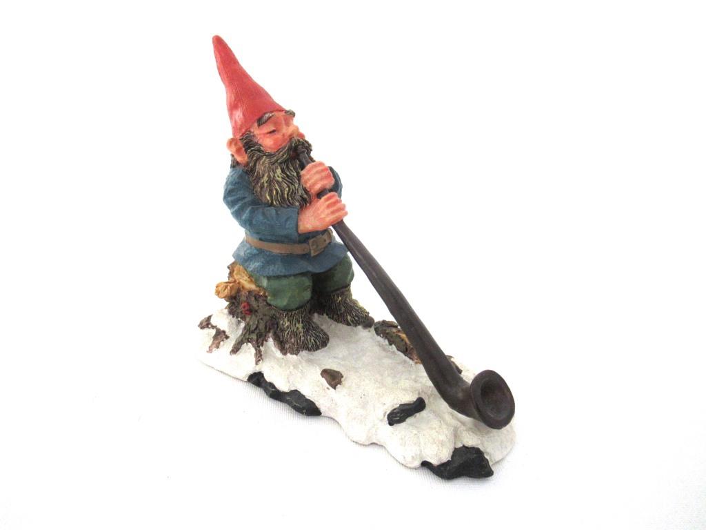 UpperDutch:Gnome,Classic Gnomes 'Louis' Gnome with didgeridoo Rien Poortvliet.