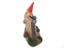 UpperDutch:Gnome,Gnome Figurine Rien Poortvliet's Original gnomes.