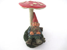 UpperDutch:Gnome,'Slumber Chief' a design by Rien Poortvliet. Gnome sleeping under a mushroom. Dutch Classic gnomes series. AAAAAAA International Co. Ltd.