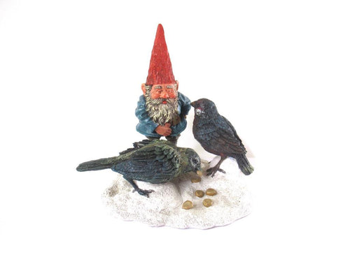 Gnome statue 'Thomas and Birds' Gnome after a design by Rien Poortvliet, Gnome feeding birds.