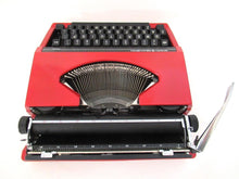 UpperDutch:Typewriter,Sperry Remington Idool Typewriter Ten Forty, QWERTY keyboard. Working red typewriter. Retro office decor, desk decor.