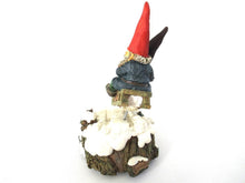 UpperDutch:Gnome,Music box, Rien Poortvliet, David the Gnome, Gnomes sledding.