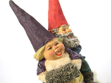 UpperDutch:Gnome,Music box, Rien Poortvliet, David the Gnome, Gnomes sledding.