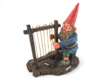 Gnome playing Harp, Classic Gnomes 'Cornelius' figurine after a design by Rien Poortvliet.