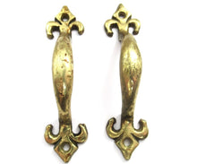 1 (ONE) Vintage Brass Drawer Pull, Lily