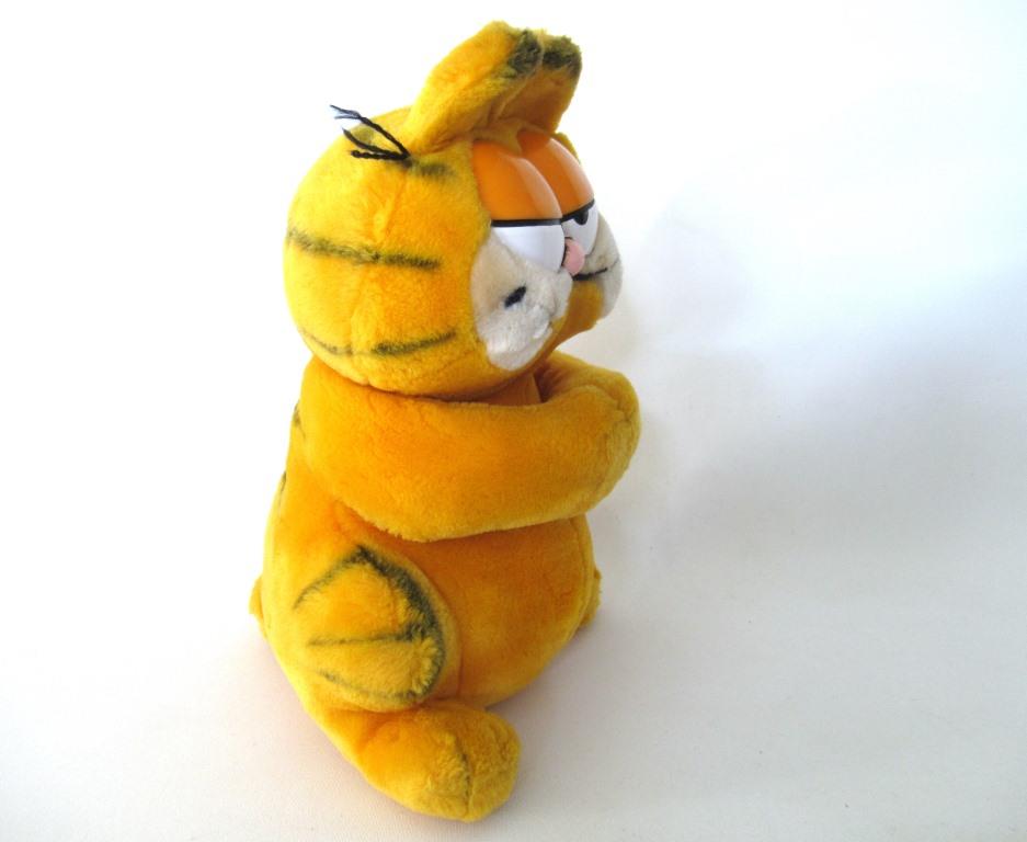 Vintage garfield plush hotsell