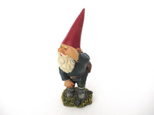 Gnome figurine, 9 INCH Gnome statue after a design by Rien Poortvliet, David the Gnome.