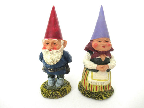 David and Lisa, Set of two gnome figurines. David the gnome and his wife Lisa. Gnome Couple.