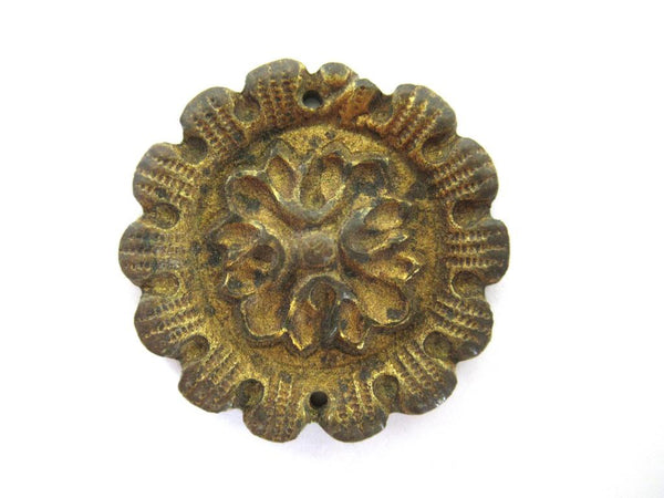 1 (ONE) Flower motif brass furniture applique. Antique Brass embellishment. Authentic hardware, restoration supply.