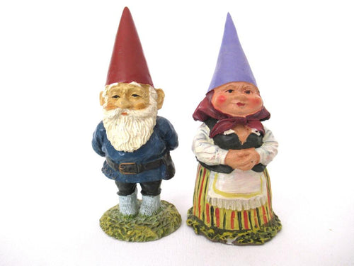 David and Lisa, Set of two gnome figurines. David the gnome and his wife Lisa. Gnome Couple.