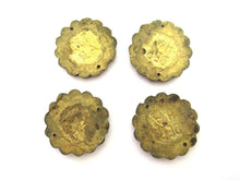 1 (ONE) Flower motif brass furniture applique. Antique Brass embellishment. Authentic hardware, restoration supply.