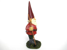 Gnome statue with broom after a design by Rien Poortvliet, David the Gnome.