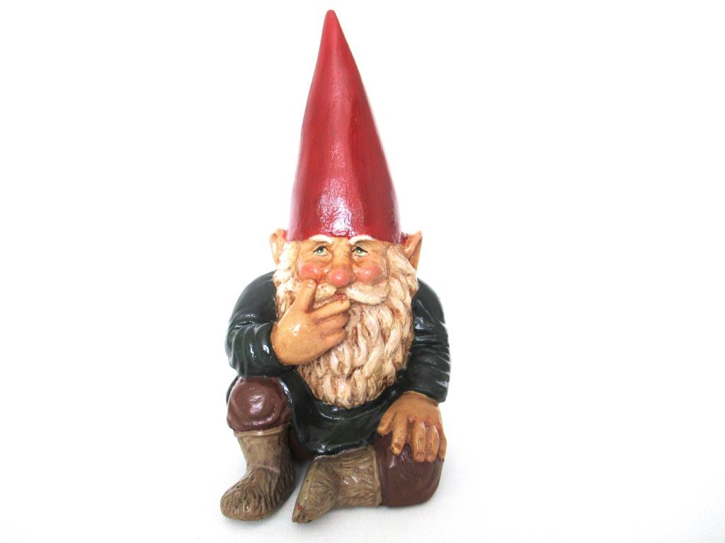 Gnome figurine, Sitting Gnome after a design by Rien Poortvliet, David the Gnome, Garden Gnome.