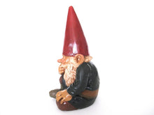 Gnome figurine, Sitting Gnome after a design by Rien Poortvliet, David the Gnome, Garden Gnome.