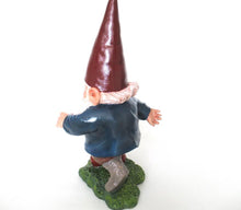 Garden gnome, 16 Inch, Rien Poortvliet, David the Gnome Statue, Childrens decor, David el Gnomo.