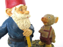 10 INCH Rien Poortvliet Gnome figurine, Gnome after a design by Rien Poortvliet, David the gnome, Al with Mouse, Klaus Wickl.