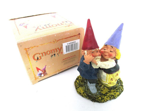 Gnome Couple Dancing, David the Gnome, Rien Poortvliet.
