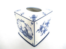 Beautiful Delft Blue Tissue holder, Tissue box, Elesva Delftware.