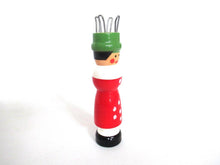 Knitting Doll, Vintage Wooden Knitting Doll, French Knitting, Bobbin Doll, Sewing supply, Knitting Nancy.