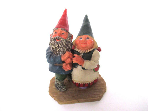 'Looking to the Moon' Gnome figurine after a design by Rien Poortvliet.