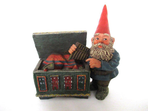 Gnome figurine after a design by Rien Poortvliet, Gnome with chest.