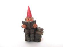 'Gideon' Reading Gnome figurine designed by Rien Poortvliet.