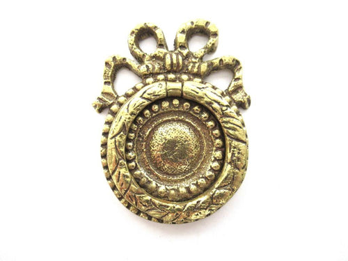 1 (ONE) Brass Ornate Bow Drawer handle.