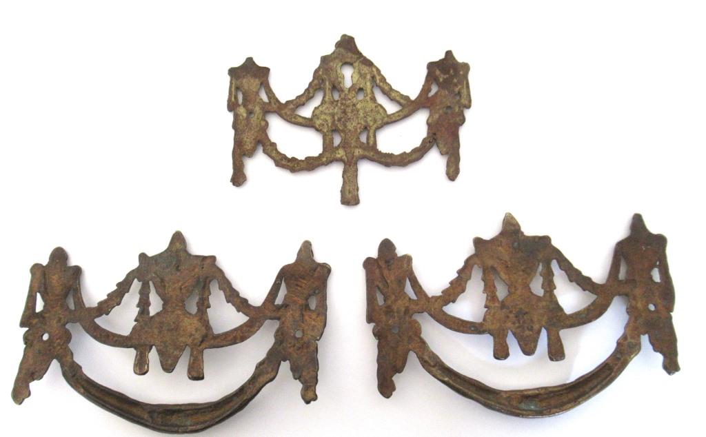 Antique drawer handles and keyhole cover, set of 3, cabinet hardware, – UpperDutch Antique drawer handles and keyhole cover, set of 3, cabinet hardware, – UpperDutch