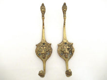 Set 2 pcs Antique Brass Lion Head Coat hooks, Wall hooks.