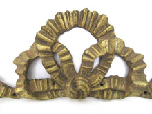 Antique Pediment Bow, Embellishment, Ornament, Fronton. Width 13 INCH.