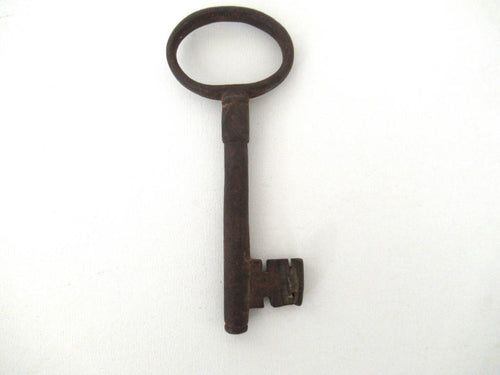 Large Antique Skeleton Key - Beautiful 5 inch antique metal key, shabby, rusty. Old Rusty Key.