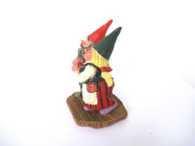 Gnome 'Looking to the Moon' Gnome figurine after a design by Rien Poortvliet.