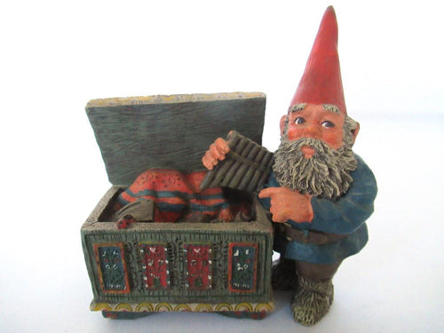 Classic Gnomes 'Max' after a design by Rien Poortvliet, Gnome with chest.