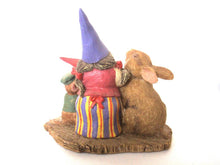 Classic Gnomes 'Living Together' Gnome Figurine after a design by Rien Poortvliet.