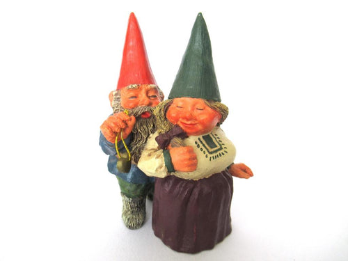 Gnomes 'Richard and Rosemary' gnome figurine after a design by Rien Poortvliet.