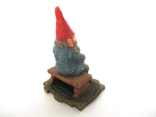 'Grandfather' Pipe smoking gnome figurine. Part of the 2001 Classic Gnomes & Friends series designed by Rien Poortvliet
