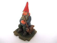 'Grandfather' Pipe smoking gnome figurine. Part of the 2001 Classic Gnomes & Friends series designed by Rien Poortvliet