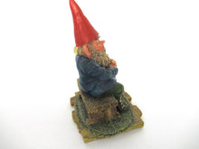 Gnome figurine 'Grandfather' Pipe smoking gnome figurine. Part of the 2001 Classic Gnomes & Friends series designed by Rien Poortvliet