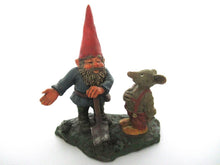 'Al with Mouse' Gnome with shovel and mouse figurine. Part of the 2001 Classic Gnomes series designed by Rien Poortvliet