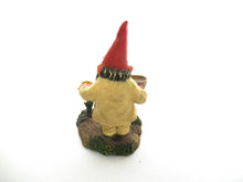 Gnome with flower 'Michael' Gnome figurine after a design by Rien Poortvliet.