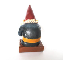 Gnome reading a book, David the Gnome, Design by Rien Poortvliet, bookend.