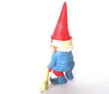 David the Gnome, gnome figurine playing ice hockey, brb, pocket gnome.