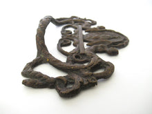 Stunning Antique Drawer Handle. Width: 6 1/2 Inch, Embellishment, Escutcheon, Restoration hardware.