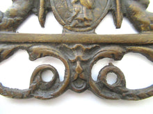 Stunning Antique Drawer Handle with keyhole. Width: 6 1/2 Inch, Embellishment, Escutcheon, Restoration hardware.
