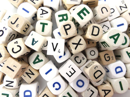 UpperDutch:,25+ pcs mixed letter dices, lot letter mix, game pieces. Assortment alphabet dices letters, alphabet mix, word art supply.