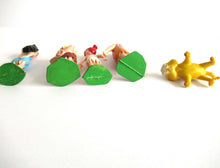 UpperDutch:,Set of 5 vintage pvc figurine's Marx Disneykins The Flintstones, Baby Puss, Fred and Wilma Flintstone, Barney and Betty Rubble .