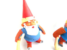 UpperDutch:,1 (ONE) Gnome figurine, Gnome after a design by Rien Poortvliet, Brb Gnome, David the Gnome, gnome playing ice hockey. Goalie